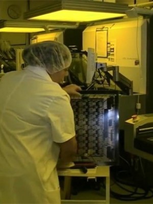 其他光源介紹-黑光熒光燈、紫外驗鈔機、印刷電路用熒光燈、水下燈泡